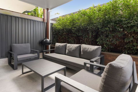 Bella Villa - Accommodation Newcastle 3