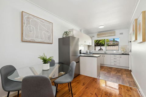 Belle Escapes - Broadway By The Beach - Accommodation Newcastle 1