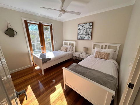 Bells Of Beechworth - Accommodation Newcastle 3