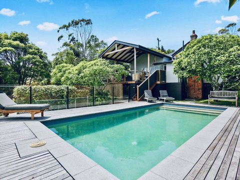 Beluso - Accommodation Newcastle 0