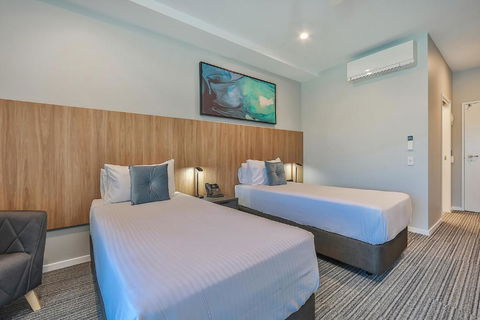 Best Western Plus North Lakes Hotel - Accommodation Newcastle 3
