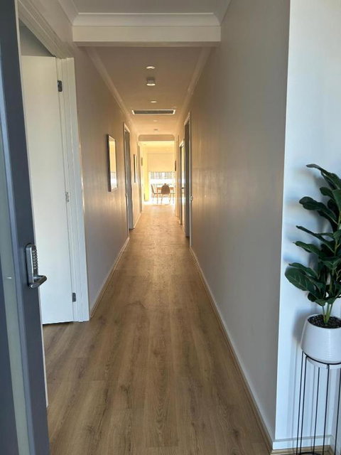 Beveridge Bliss Retreat - Accommodation Newcastle 3