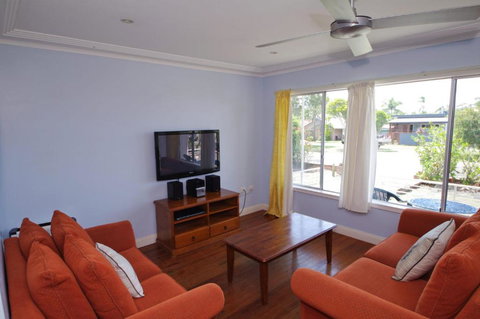 Billys On Main 44 Main Street - Accommodation Newcastle 1