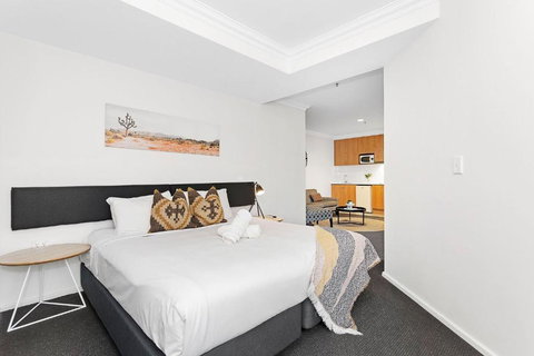 Best Location Downtown Perth - Accommodation Newcastle 2