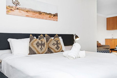 Best Location Downtown Perth - Accommodation Newcastle 1