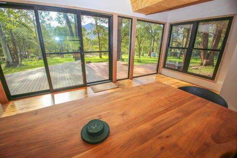 Black Mamba House - Accommodation Newcastle 2