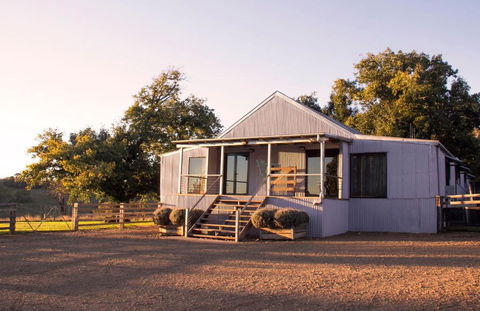 Black Sheep Inn - Accommodation Newcastle 0