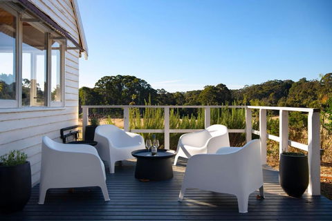 Blacksmiths Cottage - Accommodation Newcastle 0