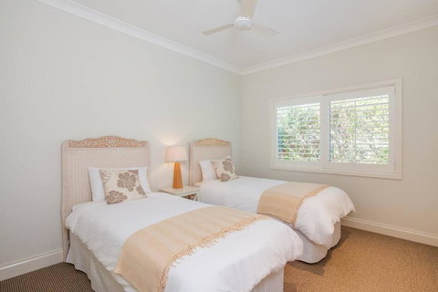 BLAIRGOWRIE OCEAN BLISS..has It All - Accommodation Newcastle 2