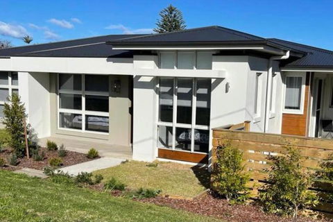Brand New 5 Star Category Home At RedHead Beach - Accommodation Newcastle 1