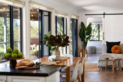 BUNGALOW1six - Accommodation Newcastle 1