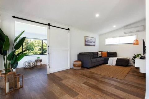 BUNGALOW1six - Accommodation Newcastle 4