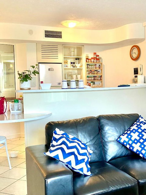 Cairns Esplanade Apartment - Accommodation Newcastle 4