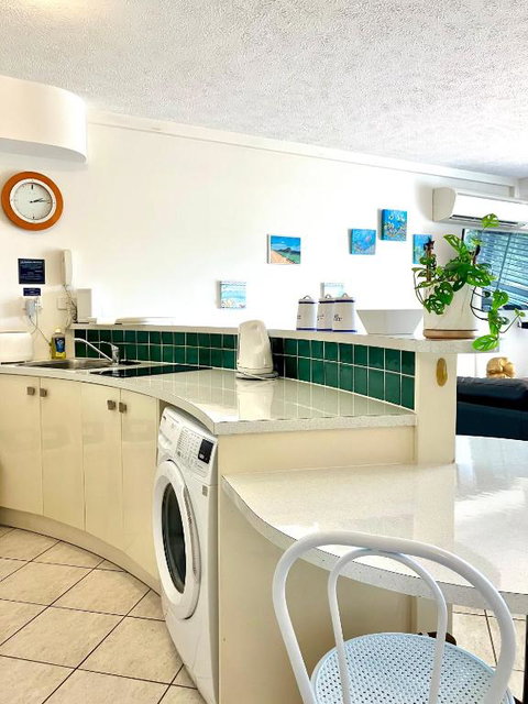 Cairns Esplanade Apartment - Accommodation Newcastle 3