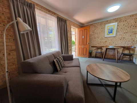 Cardiff Motor Inn - Accommodation Newcastle 1