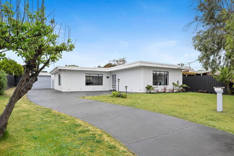 Casa Bianca - Accommodation Newcastle 2