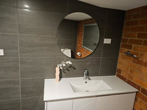 Canberra Hideaway - Accommodation Newcastle 4