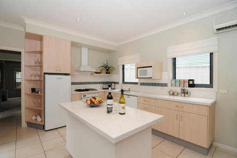 CeeSpray - Accommodation In Huskisson - Jervis Bay - Accommodation Newcastle 2