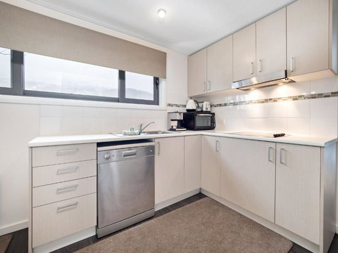 Celesia 2 - Accommodation Newcastle 3
