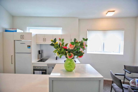 Central Hobart - Beautiful Apartment - Accommodation Newcastle 4