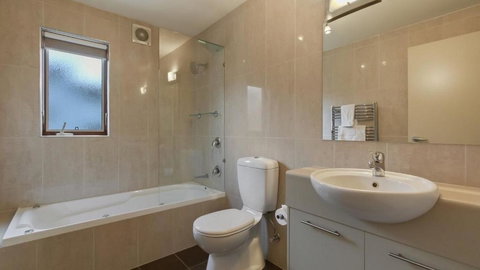 Chalet Hotham 01 - Accommodation Newcastle 4