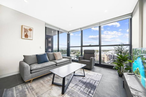 City&Bridge View 2 Bed+Study In Homebush - Accommodation Newcastle 2