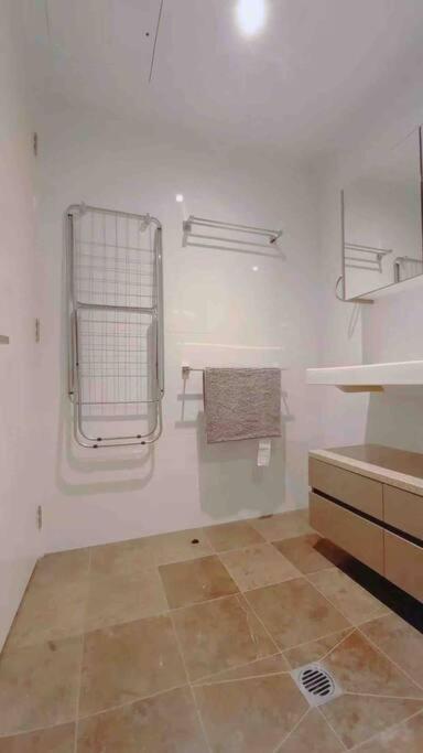 City Comfy Apartment - Accommodation Newcastle 1