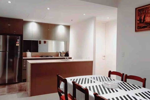 City Comfy Apartment - Accommodation Newcastle 2