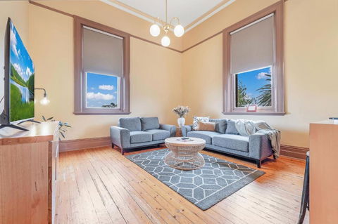 Clocktower Suites - Accommodation Newcastle 1