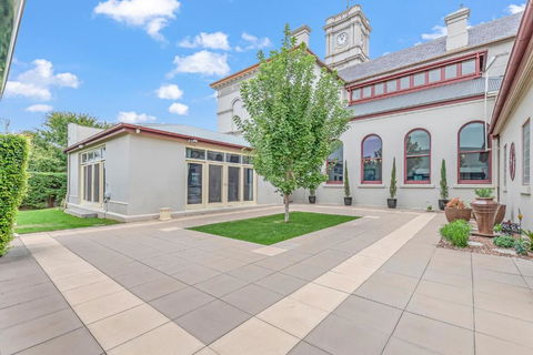 Clocktower Suites - Accommodation Newcastle 3