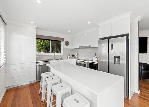 Cloud 9 At Batehaven - Accommodation Newcastle 1