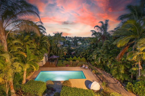 Coco Palms - Accommodation Newcastle 1