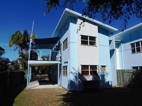 COOLAMAINE 2 Rainbow Beach - Accommodation Newcastle 0