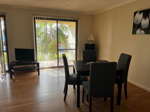 Cowell Townhouse Apartments - Accommodation Newcastle 3