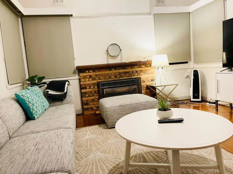 D115 Exquisite Natural Stay - Accommodation Newcastle 4