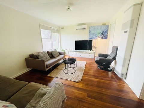 D118 Cawood Family Stay - Accommodation Newcastle 3