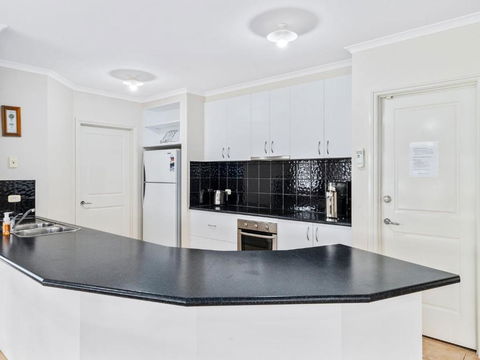D3 Ski Ranch - Accommodation Newcastle 2