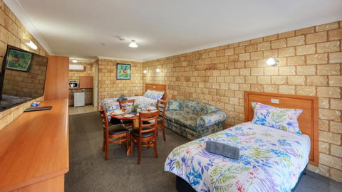 Darling River Motel - Accommodation Newcastle 0
