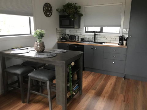 Derwent Mist Villas (Acacia Villa) - Accommodation Newcastle 4