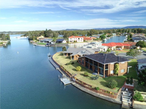 27 Friendship Key - Accommodation Newcastle 1