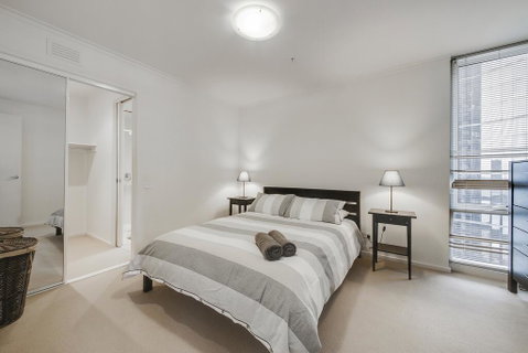 2BR Vue Grand Southbank Melbourne, FREE Parking - Accommodation Newcastle 3