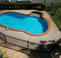 2nd Floor Unit with Water Views and Pool - Karoonda Sands Bongaree - Accommodation Newcastle