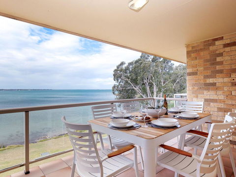 3 'Pelican Sands', 83 Soldiers Point Rd - Stunning Waterfront Unit With Magical Water Views & Air Conditioning - Accommodation Newcastle 0