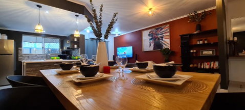 3 BEDROOM CITY ESCAPE - CHAMPAGNE STAYS Darwin - Accommodation Newcastle 3
