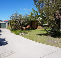 4 Boronia Place - Rainbow Beach Perfect convenient location Fenced yard