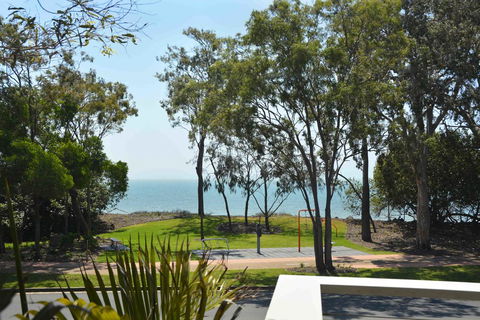 545 Esplanade - Accommodation Newcastle 0