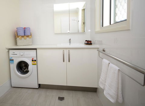 545 Esplanade - Accommodation Newcastle 1