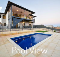 6 Corella Court - PRIVATE JETTY  POOL - Accommodation Newcastle
