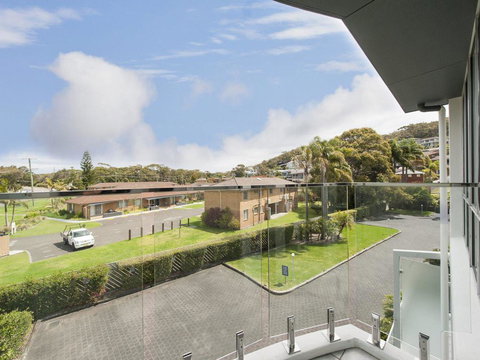 9 Cirrus @ Fingal Bay - Accommodation Newcastle 3