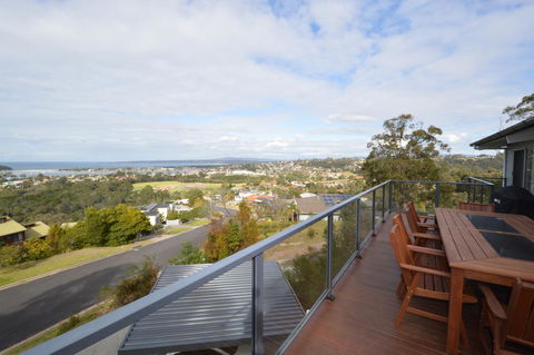91 Berrambool Drive - Accommodation Newcastle 2